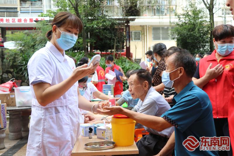 青少年心理健康教育，突破心理障碍的关键作用