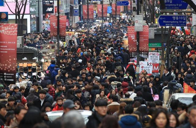 韩国人涌入上海，文化交融下的城市新景象