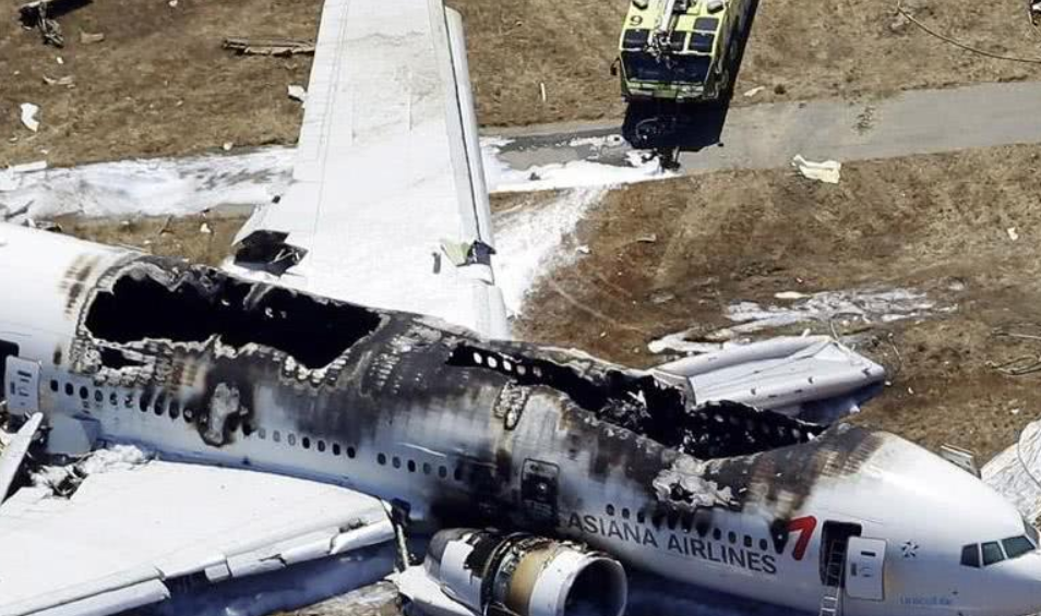 韩国客机冲撞爆炸揭示事故真相与全球航空安全危机