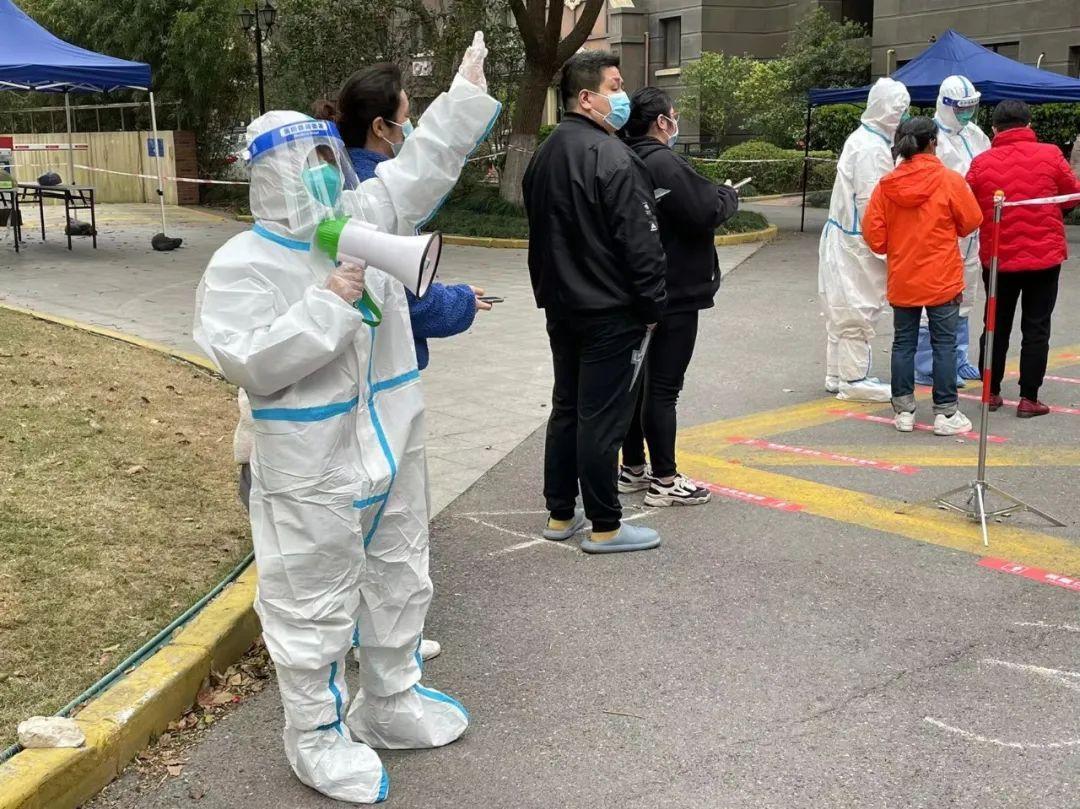 星星女友的曙光之旅，冲破阴霾，拨云见日